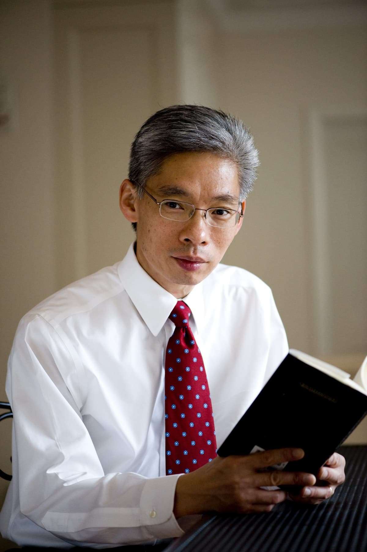 Clinical Associate Professor Anthony Au, Prosthodontist